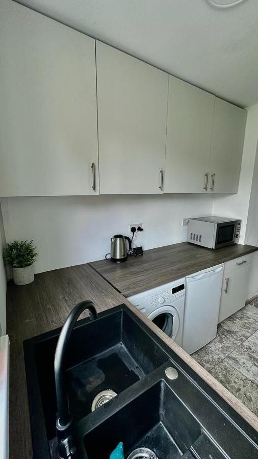 הייז Cozy Home In A Peaceful Area מראה חיצוני תמונה